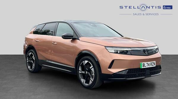Vauxhall Grandland 73Kwh Ultimate Suv 213 Ps