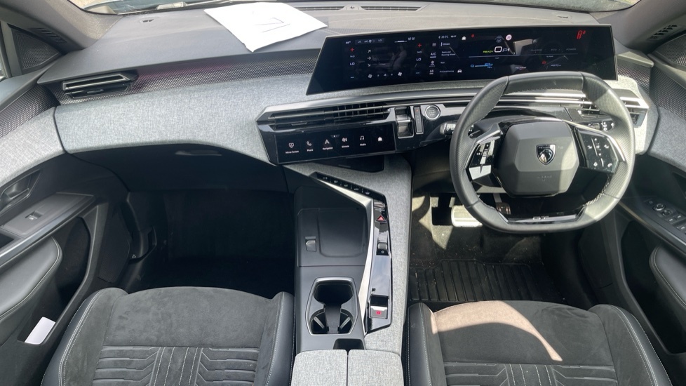 Peugeot 5008 73Kwh Gt Suv 210 Ps  #4