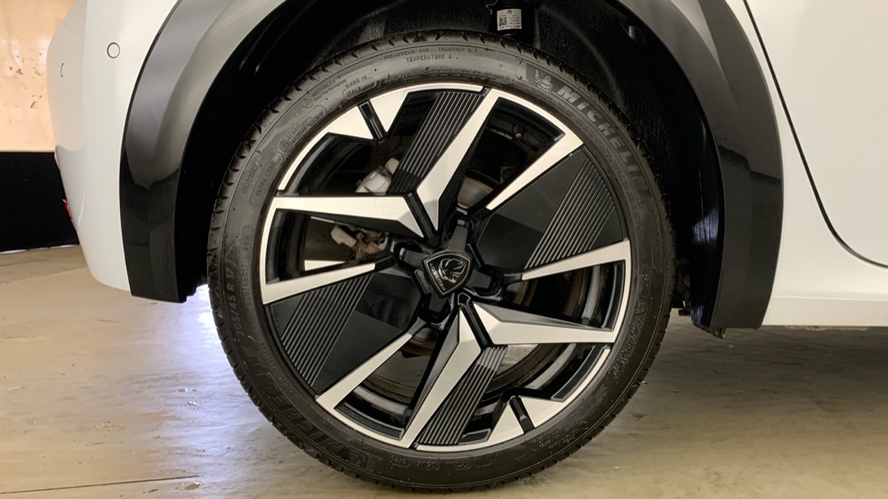 Peugeot 208 1.2 Gt Premium Hatchback Hybrid E-dsc6  #21