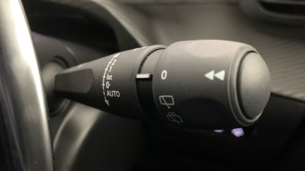 Peugeot 208 1.2 Gt Premium Hatchback Hybrid E-dsc6  #17