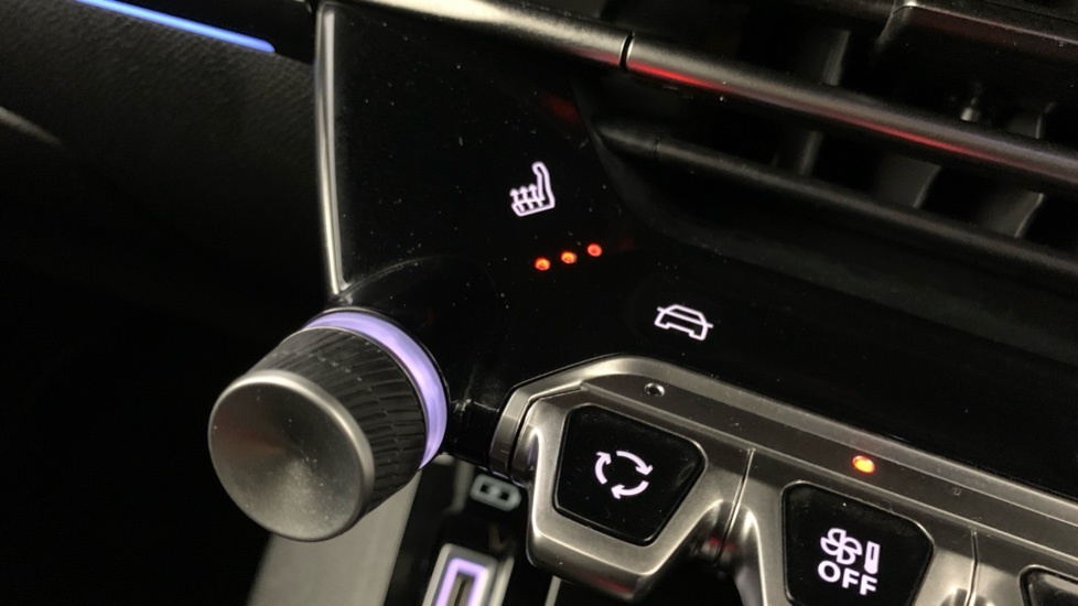 Peugeot 208 1.2 Gt Premium Hatchback Hybrid E-dsc6  #50