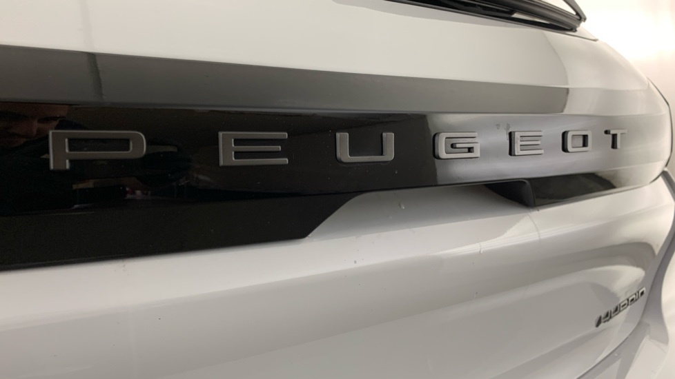 Peugeot 208 1.2 Gt Premium Hatchback Hybrid E-dsc6  #63