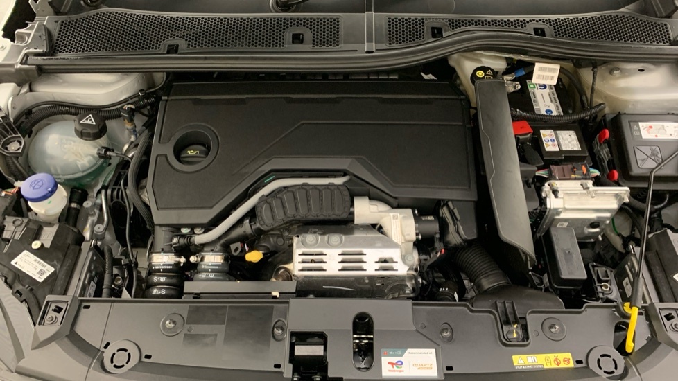Peugeot 208 1.2 Gt Premium Hatchback Hybrid E-dsc6  #23