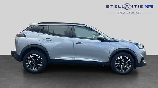 Peugeot 2008 1.2 Puretech Allure Premium Suv Grey #2