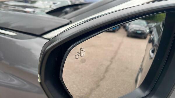 Peugeot 3008 1.2 Puretech Gt Premium Eat8 White #48