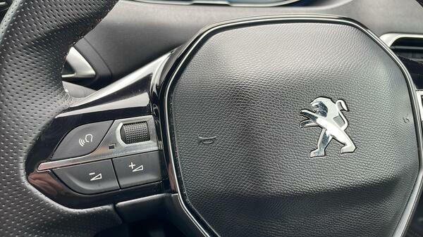 Peugeot 3008 1.2 Puretech Gt Premium Eat8 White #20