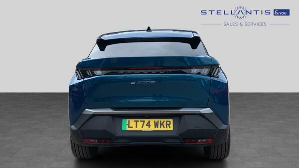Peugeot 3008 73Kwh Allure Suv 210 Ps  #4