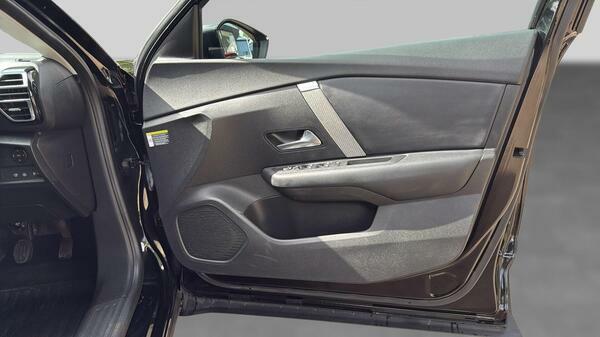 Citroen C4 1.2 Puretech C-series Edition Hatchback Black #36