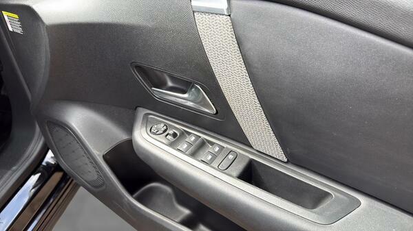 Citroen C4 1.2 Puretech C-series Edition Hatchback Black #33