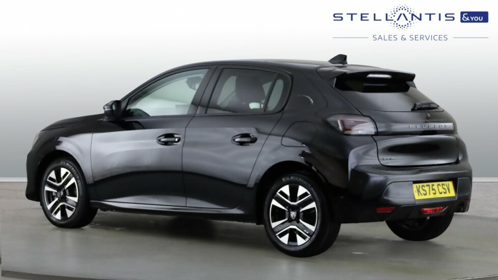 Peugeot 208 1.2 Puretech Allure Hatchback Eu  #3