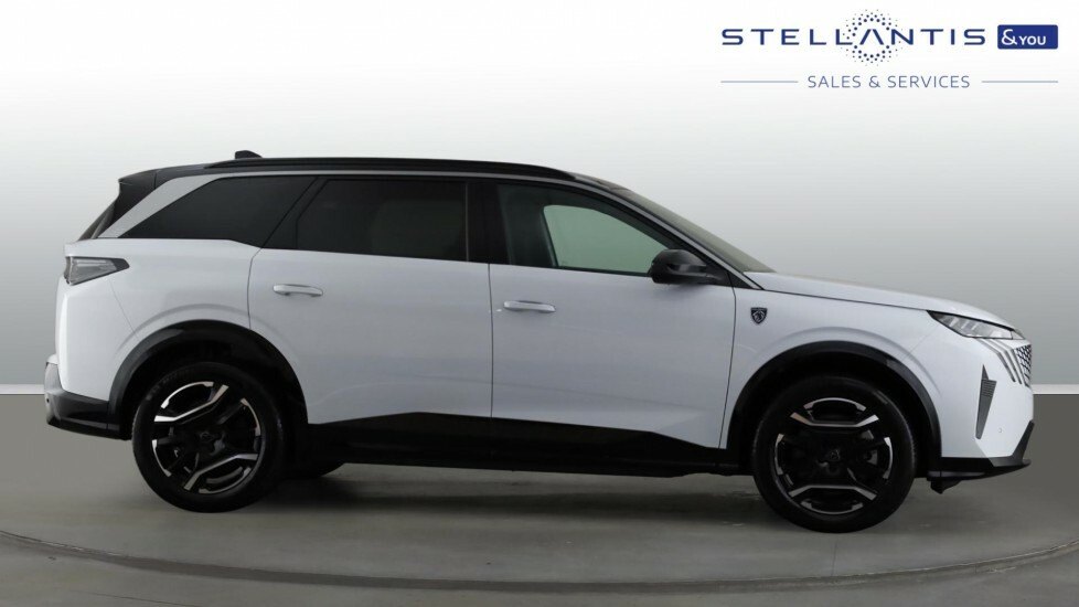 Peugeot 5008 73Kwh Gt Suv 210 Ps KR25AAO #4