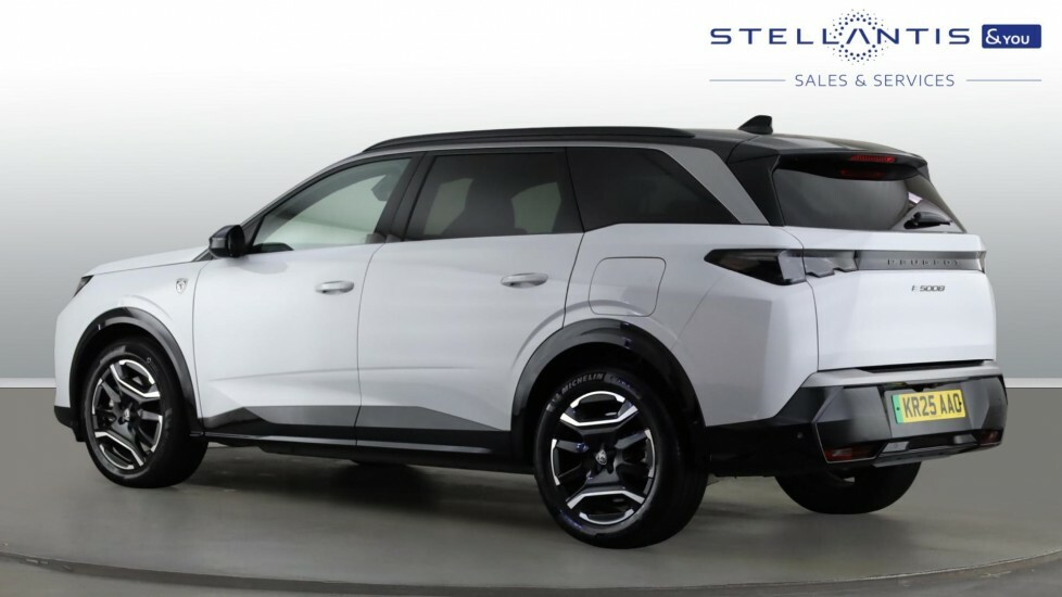 Peugeot 5008 73Kwh Gt Suv 210 Ps KR25AAO #3
