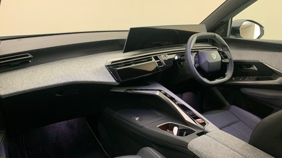 Peugeot 5008 73Kwh Gt Suv 210 Ps KR25AAO #2