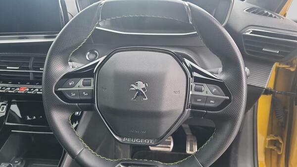Peugeot e-208 100Kw Allure Premium 50Kwh Blue #17
