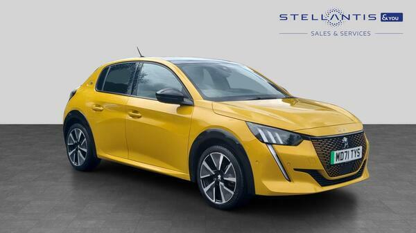 Peugeot e-208 100Kw Allure Premium 50Kwh Blue #1