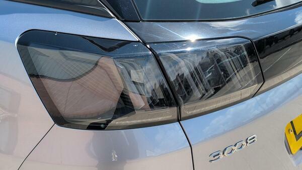 Peugeot 3008 1.2 Puretech Active Premium Suv LT22VMR #5