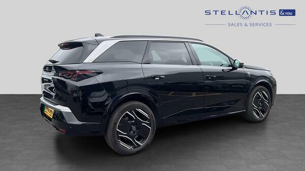 Peugeot 5008 73Kwh Gt Suv 210 Ps GD74VDV #3