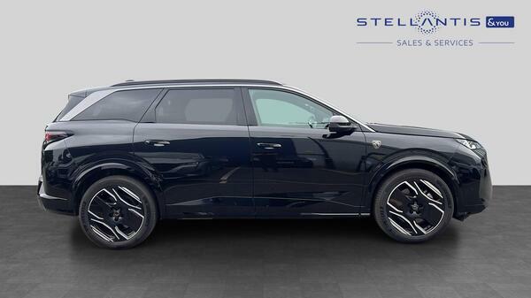 Peugeot 5008 73Kwh Gt Suv 210 Ps GD74VDV #2
