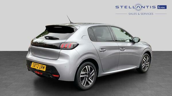 Peugeot 208 1.2 Puretech Allure Premium Hatchback SB72URM #3