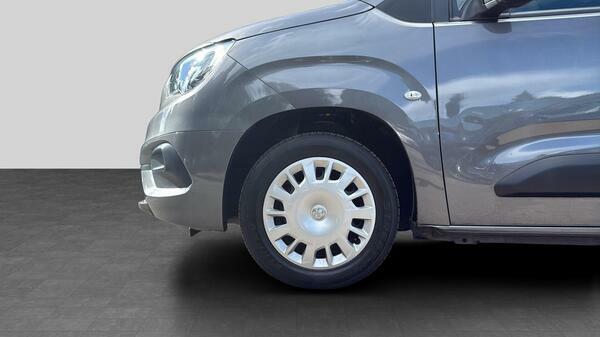 Vauxhall Combo 1.5 Turbo D 2300 Dynamic Panel Van 6Dr Manu White #14