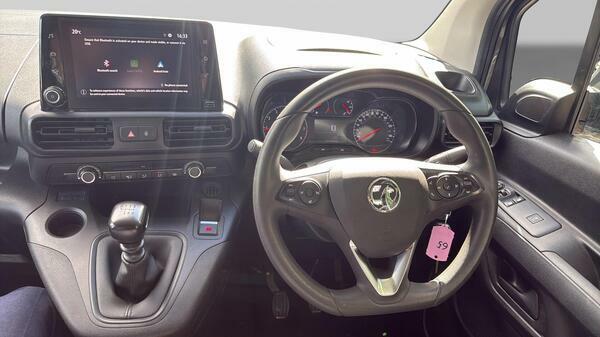 Vauxhall Combo 1.5 Turbo D 2300 Dynamic Panel Van 6Dr Manu White #19