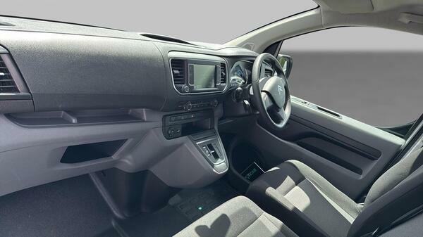 Citroen e-SpaceTourer Flair M Black #16