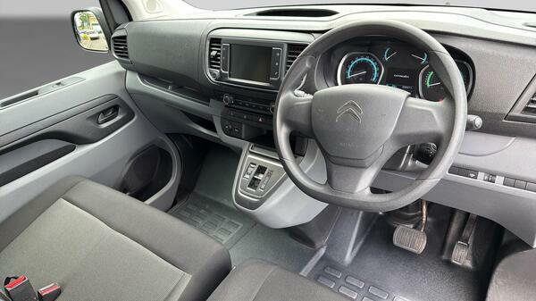 Citroen e-SpaceTourer Flair M Black #15