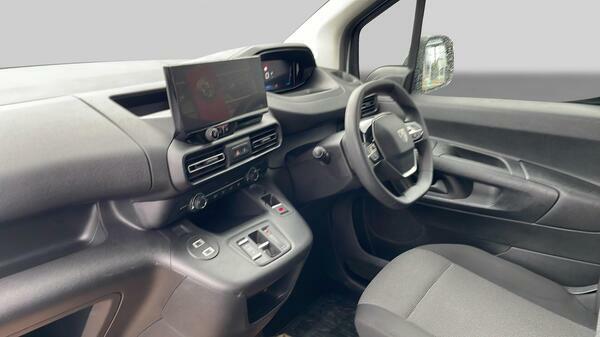 Peugeot E-Partner 750 52Kwh Professional Long Panel Van 6Dr  #17