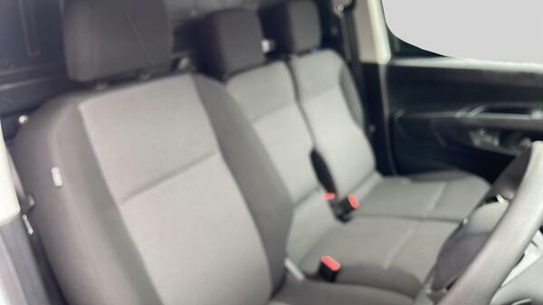 Peugeot E-Partner 750 52Kwh Professional Long Panel Van 6Dr  #15