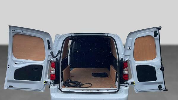 Peugeot E-Partner 750 52Kwh Professional Long Panel Van 6Dr  #36