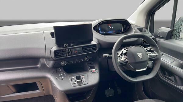 Peugeot E-Partner 750 52Kwh Professional Long Panel Van 6Dr  #18