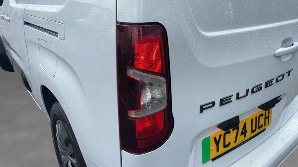Peugeot E-Partner 750 52Kwh Professional Long Panel Van 6Dr  #5