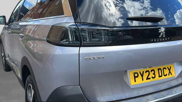 Peugeot 5008 1.5 Bluehdi Gt Suv Eat Euro 6 Ss 13  #5