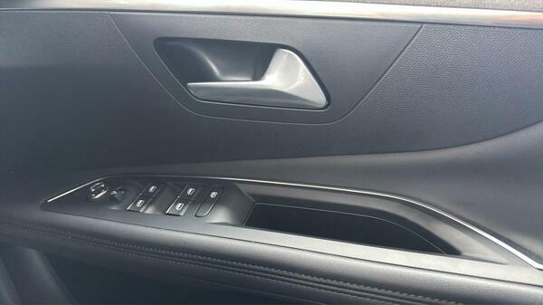 Peugeot 3008 Allure Black #33