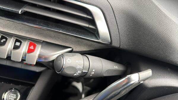 Peugeot 3008 Allure Black #21