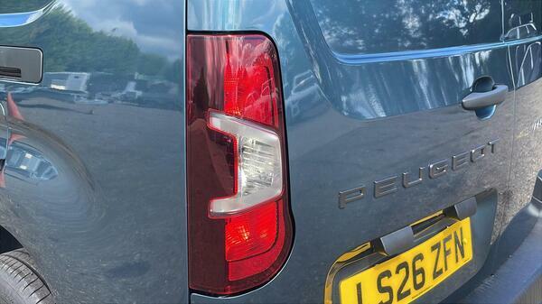 Peugeot Partner 1.5 Professional-plus Panel Van 6Dr  #5