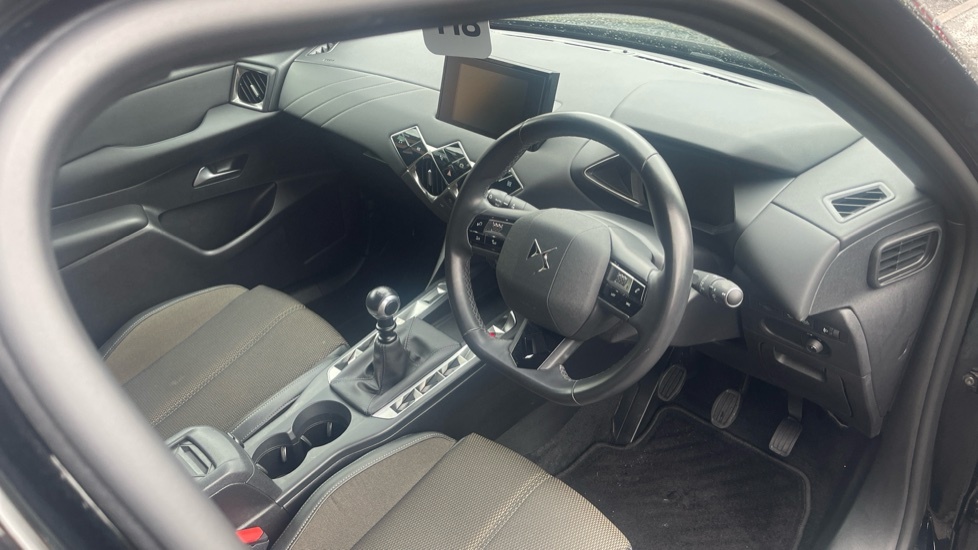 DS DS 3 Crossback Hatchback Grey #11