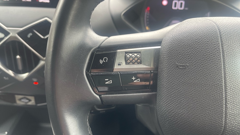 DS DS 3 Crossback Hatchback Grey #23
