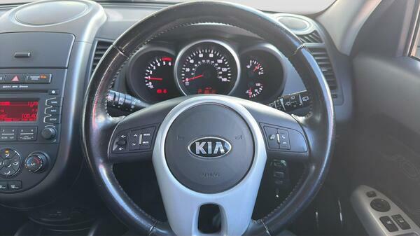 Kia Soul 1.6 Crdi 2 Silver #19