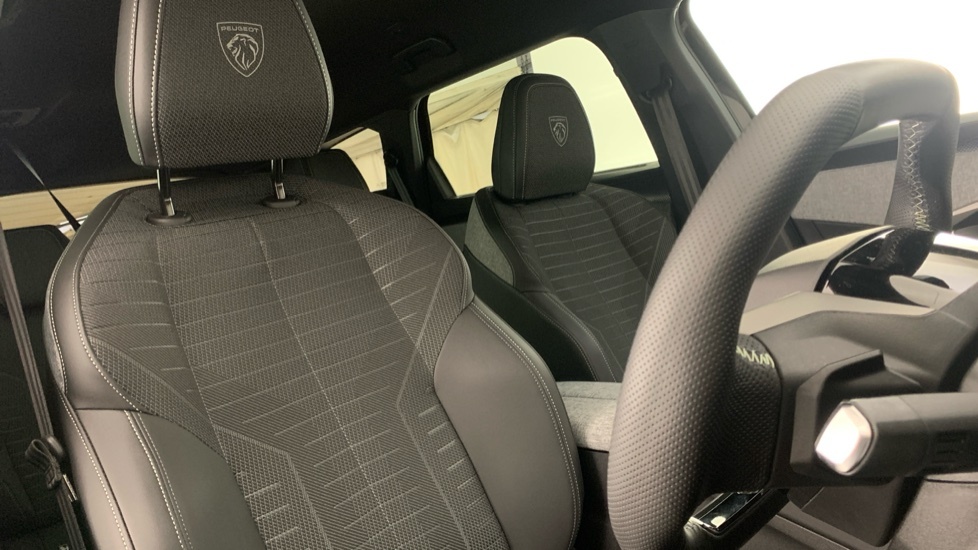Peugeot 5008 Gt Black #40