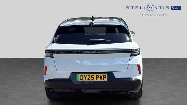 Vauxhall Grandland 73Kwh Gs Suv 213 Ps DY25PVP #4