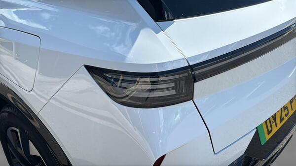 Vauxhall Grandland 73Kwh Gs Suv 213 Ps DY25PVP #5