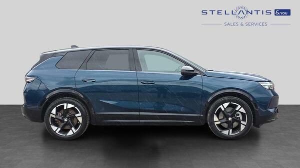 Vauxhall Grandland 73Kwh Ultimate Suv 213 Ps #2