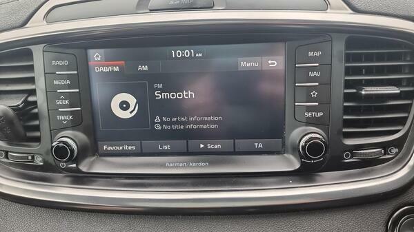 Kia Sorento 2.2L Kx-2 White #38