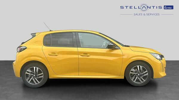 Peugeot 208 1.2 Puretech Allure Premium Hatchback WU23YNR #2