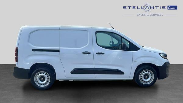 Vauxhall Combo 1.5 Turbo D 2300 Prime XL Panel Van 6Dr Man #2