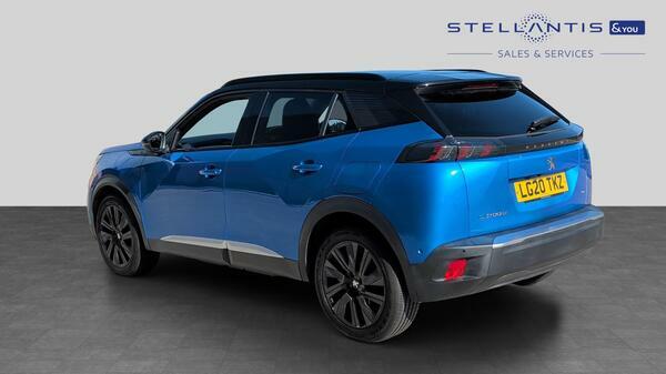Peugeot e-2008 50Kwh Gt Suv 136 Ps Blue #6