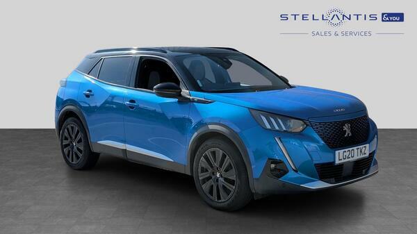Peugeot e-2008 50Kwh Gt Suv 136 Ps Blue