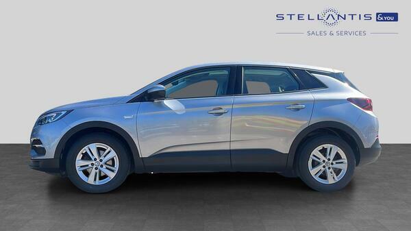Vauxhall Grandland X 1.5 Turbo D Blueinjection Se Suv  #5