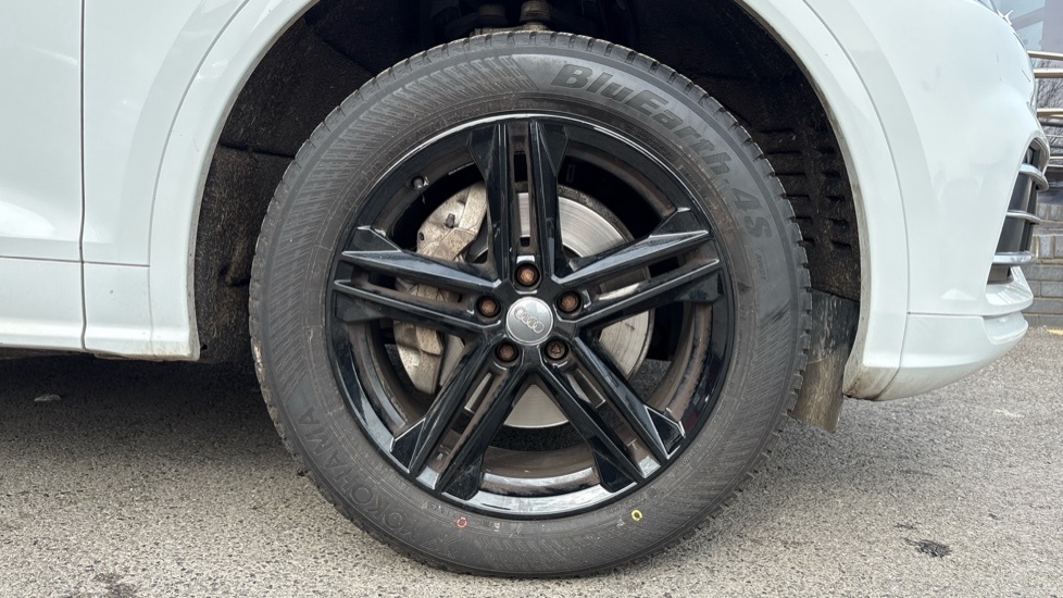 Audi Q5 2L Black Edition Grey #17